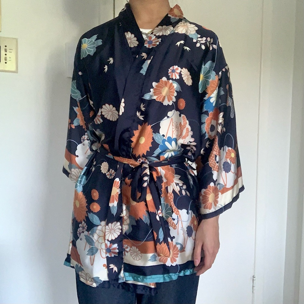 Brand new satin floral tie kimono robe top